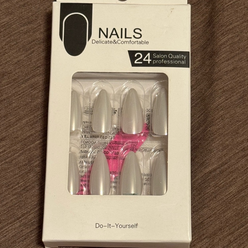 Metallic Silver Press On Nails